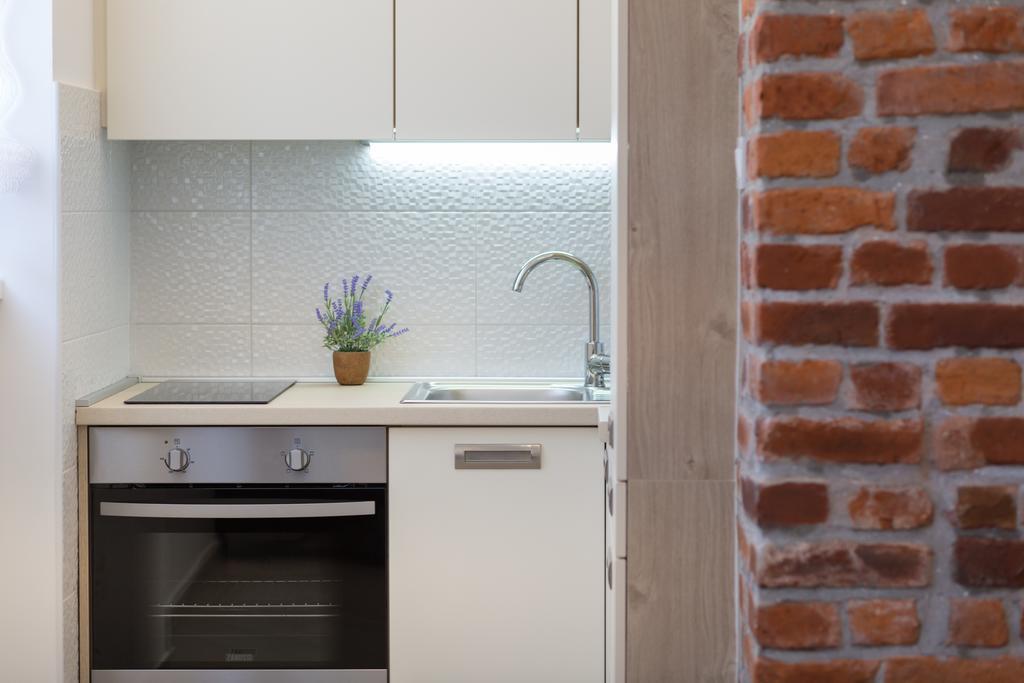 Central Boutique Apartments With Balconies, In Walking Distance To The Sea Zára Kültér fotó
