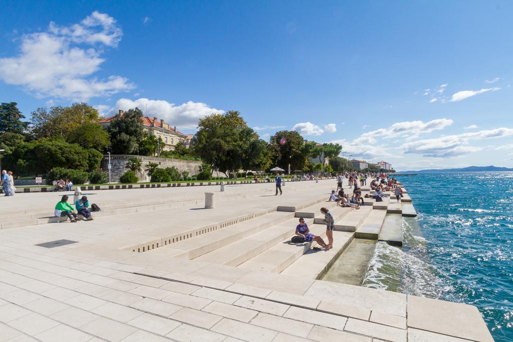 Central Boutique Apartments With Balconies, In Walking Distance To The Sea Zára Kültér fotó